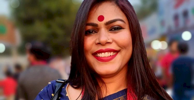 বাষ্পীভূত চোখে..