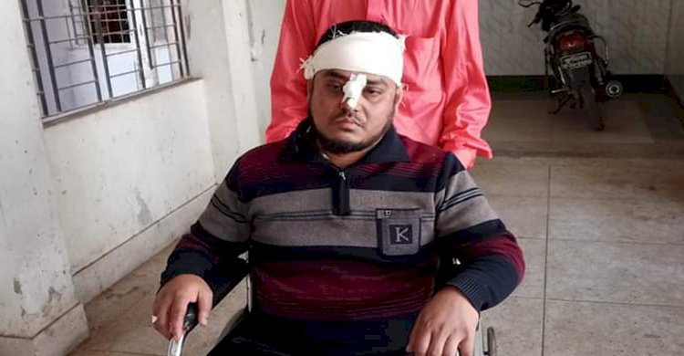 বালু তুলতে বাধা দেয়ায় ভূমি অফিসের কর্মকর্তাসহ আহত ৩