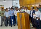 ইভিএম নয়, ৩০০ আসনেই ভোট ব্যালটে