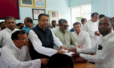 কোটালীপাড়ার ৯হাজার দরিদ্র মানুষ পেলো প্রধানমন্ত্রী শেখ হাসিনার ঈদ উপহার