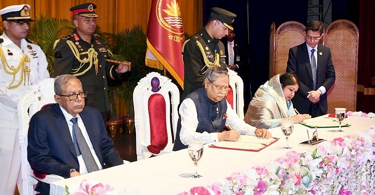 ২২তম রাষ্ট্রপতি হিসেবে দায়িত্ব নিলেন সাহাবুদ্দিন