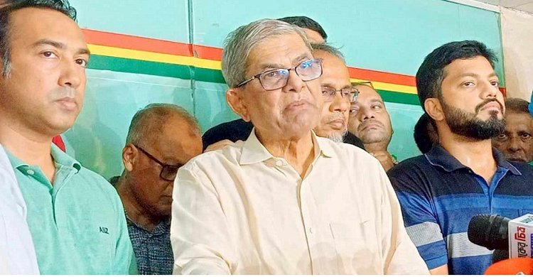 সরকার পতনের আন্দোলন থেকে দৃষ্টি ফেরাতেই ইউনূস ইস্যু: ফখরুল