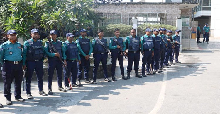 সন্ধ্যায় তফসিল ঘোষণা; নির্বাচন ভবনে কড়া নিরাপত্তা