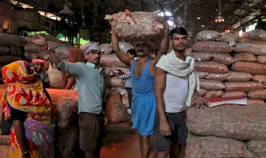 পেঁয়াজ রপ্তানি নিষেধাজ্ঞা তুলে নিল ভারত