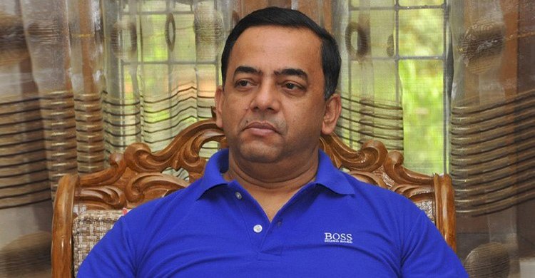 স্ত্রী ও দুই মেয়েসহ বেনজীরকে দুদকে তলব