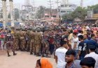 সাভারে বন্ধ ৫২ কারখানা, নরসিংহপুরে শ্রমিকদের সড়ক অবরোধ