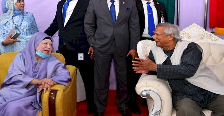 সেনাকুঞ্জে সশস্ত্র বাহিনী দিবসের অনুষ্ঠানে যোগ দিয়েছেন খালেদা জিয়া