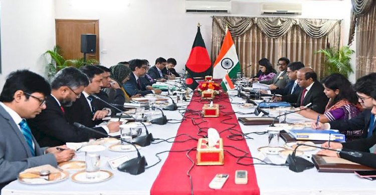 পদ্মায় বাংলাদেশ-ভারত পররাষ্ট্র সচিবের বৈঠক চলছে