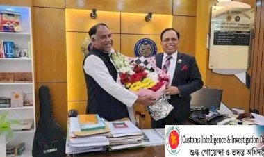 এমপি নির্বাচিত হয়ে মালেক সরকার কেন শুল্ক গোয়েন্দার এডিজি ড. তাজুলকে ফুল দিয়েছিলেন