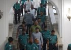 আত্মসমর্পণকারী সেনা কর্মকর্তারা নির্দোষ, মূল অপরাধীরা ভারতে পালিয়েছেন: আইনজীবী