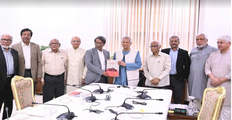 প্রধান উপদেষ্টার কাছে জুলাই সনদ বাস্তবায়নের সুপারিশ জমা