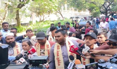 রায় শুনতে ট্রাইব্যুনালে জুলাই যোদ্ধারা, শেখ হাসিনার ফাঁসির দাবি
