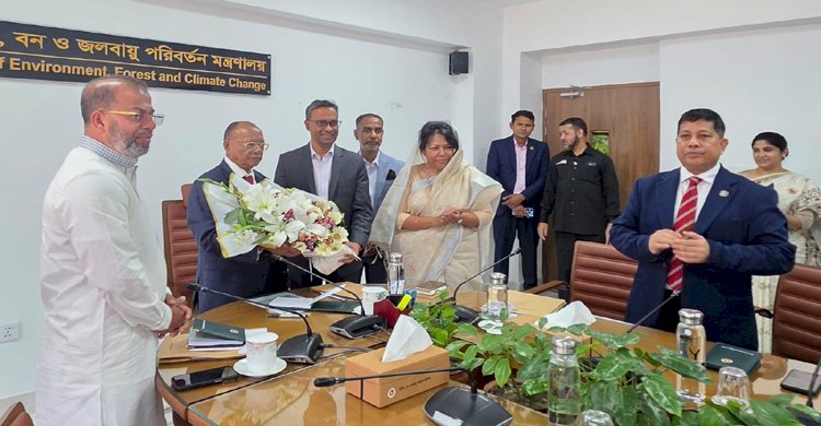 পরিবেশ, বন ও জলবায়ু পরিবর্তন মন্ত্রণালয়ের মন্ত্রী ও প্রতিমন্ত্রীকে প্রধান বন সংরক্ষকের ফুলেল শুভেচ্ছা