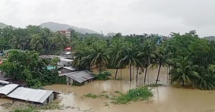 চট্টগ্রাম বিভাগে বন্যায় প্রাণহানির সংখ্যা বেড়ে ৫০, ক্ষতিগ্রস্ত ৮০ হাজার বসতবাড়ি