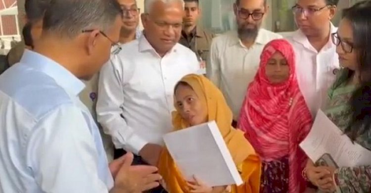বিশেষ চাহিদাসম্পন্ন ৩ ব্যক্তির হাতে নিয়োগপত্র তুলে দিলেন প্রধানমন্ত্রী